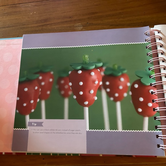 Cake Pops Cookbook- - Picture 3 of 6